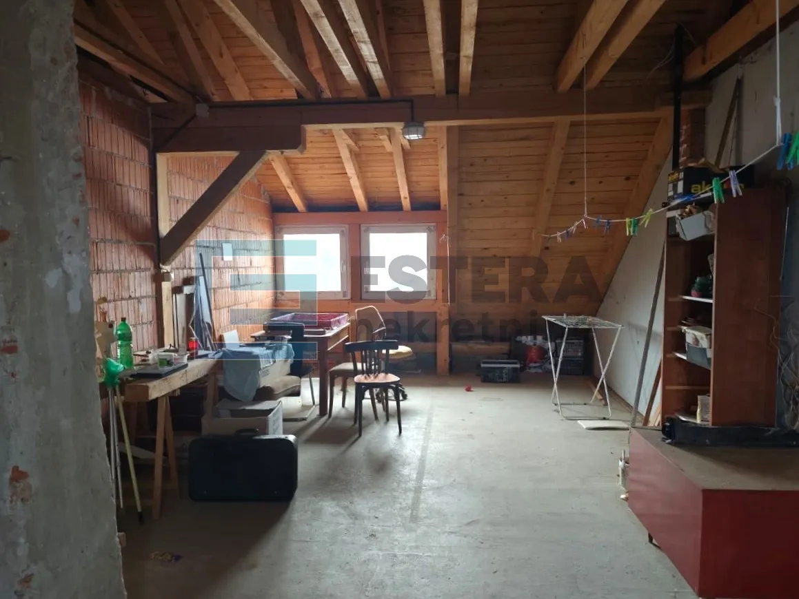 stan 142.22 m2 varaždin (centar) + garaža - slika 15