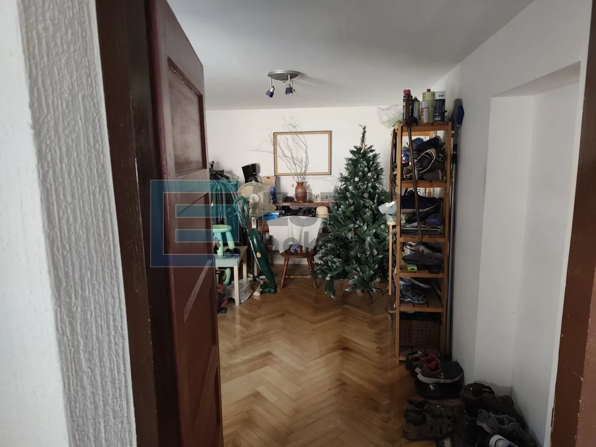 kuća katnica 340 m2 zbelava - slika 20