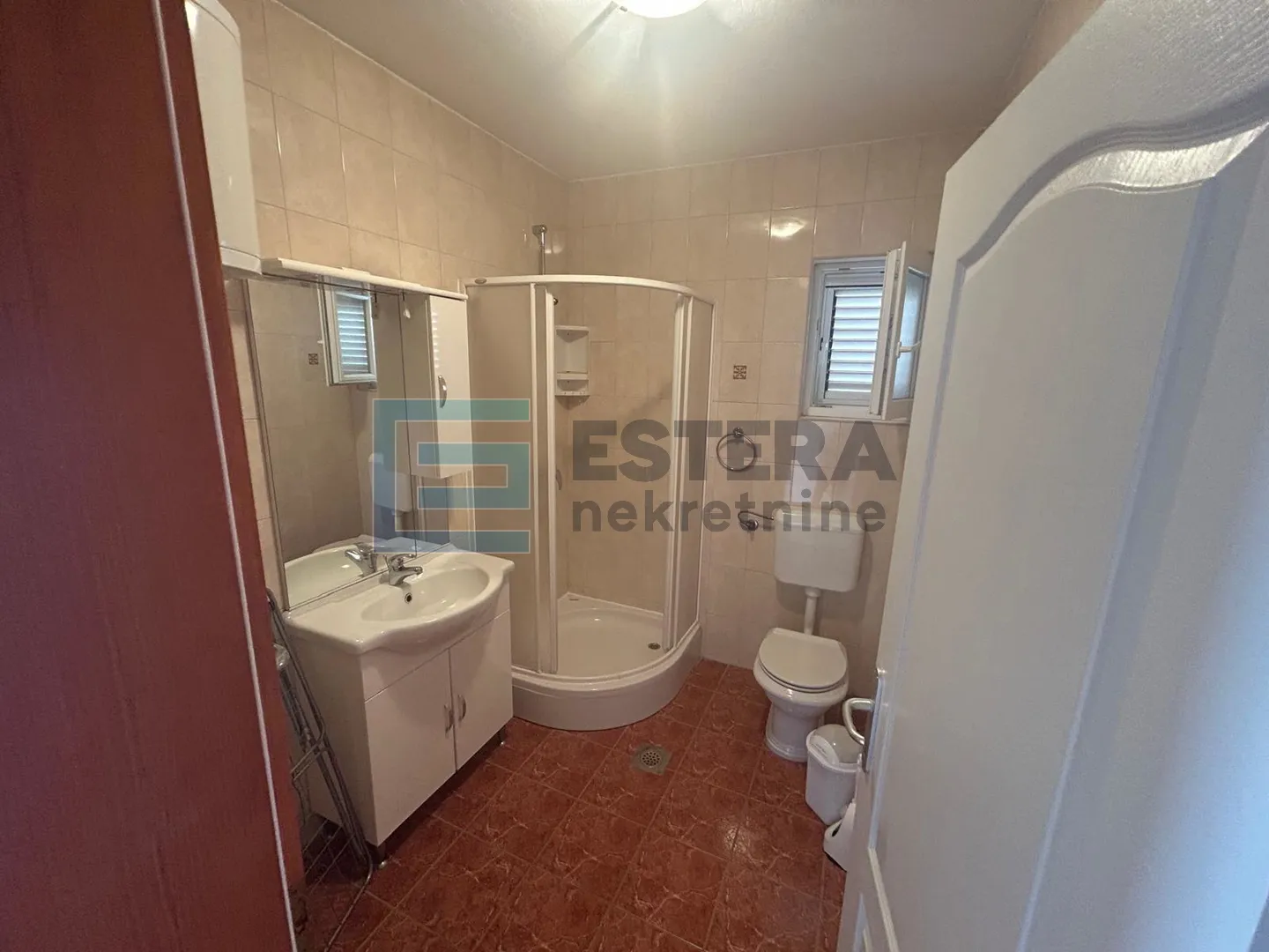 kuća prizemnica s 3 stambene jedinice, 307 m2 biograd n/m prodaja - slika 12