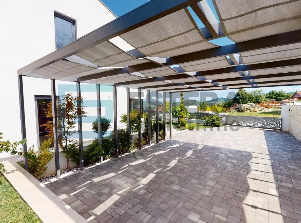 vila unutrašnjost istre 450 m2 - slika 18