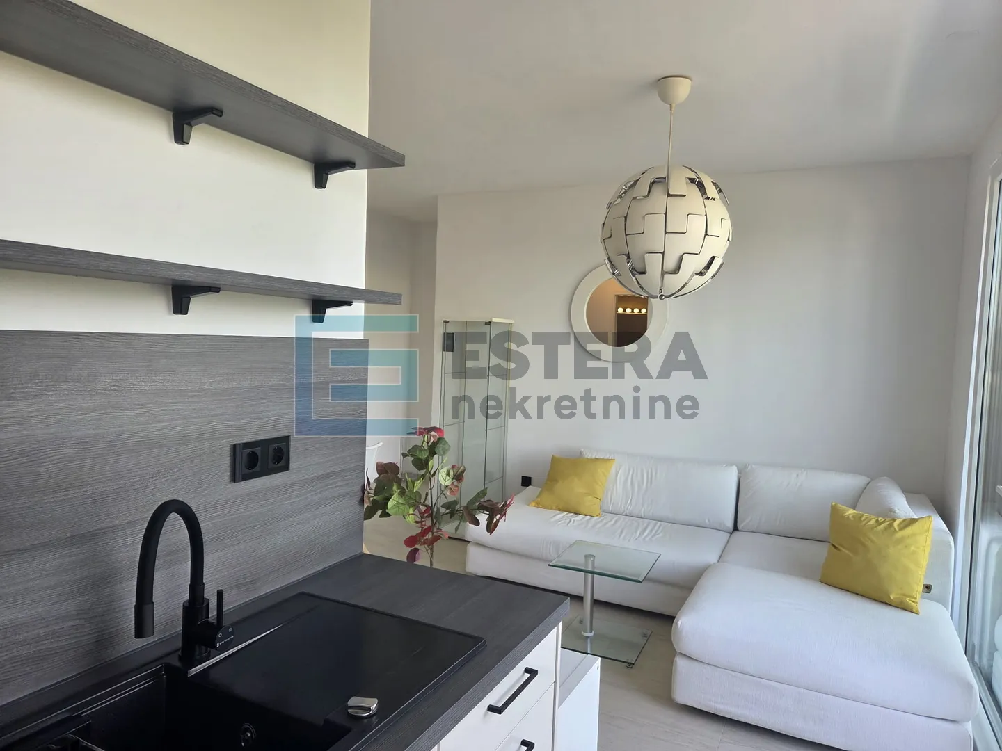stan 40 m2 najam otok 2s, 3. kat, lift, vpm, terasa - slika 5