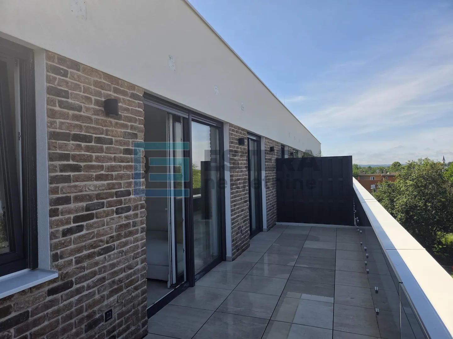 stan 40 m2 najam otok 2s, 3. kat, lift, vpm, terasa - slika 9