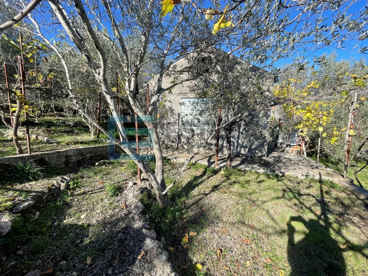 građevinsko zemljište prodaja ždrelac, 1301 m2, sa ucrtanim objektom 57 m2 - slika 4