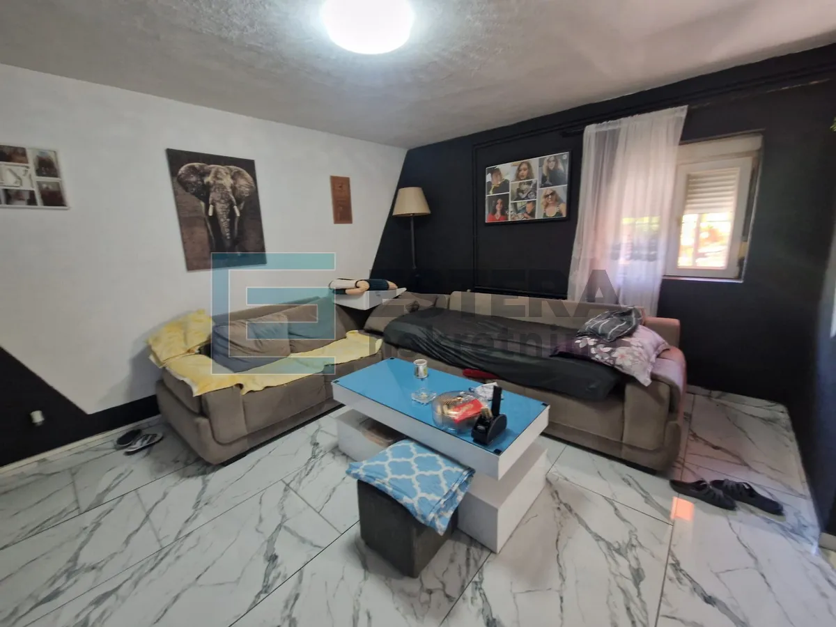 kuća 350 m2 prodaja donji karin, 2 stana i pomoćna zgrada s 2 apartmana - slika 9