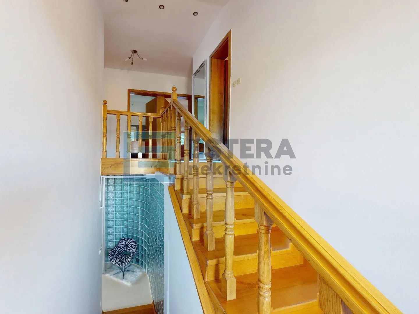 kuća prodaja križevci 220 m2 - slika 17