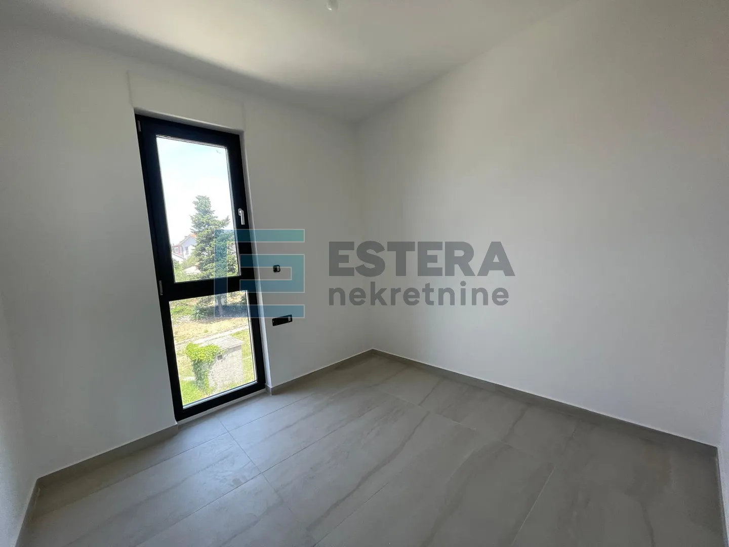 apartman 95 m2 prodaja diklo, zadar, 2. kat, 3s, 2 parkinga, 50 m od mora - slika 6