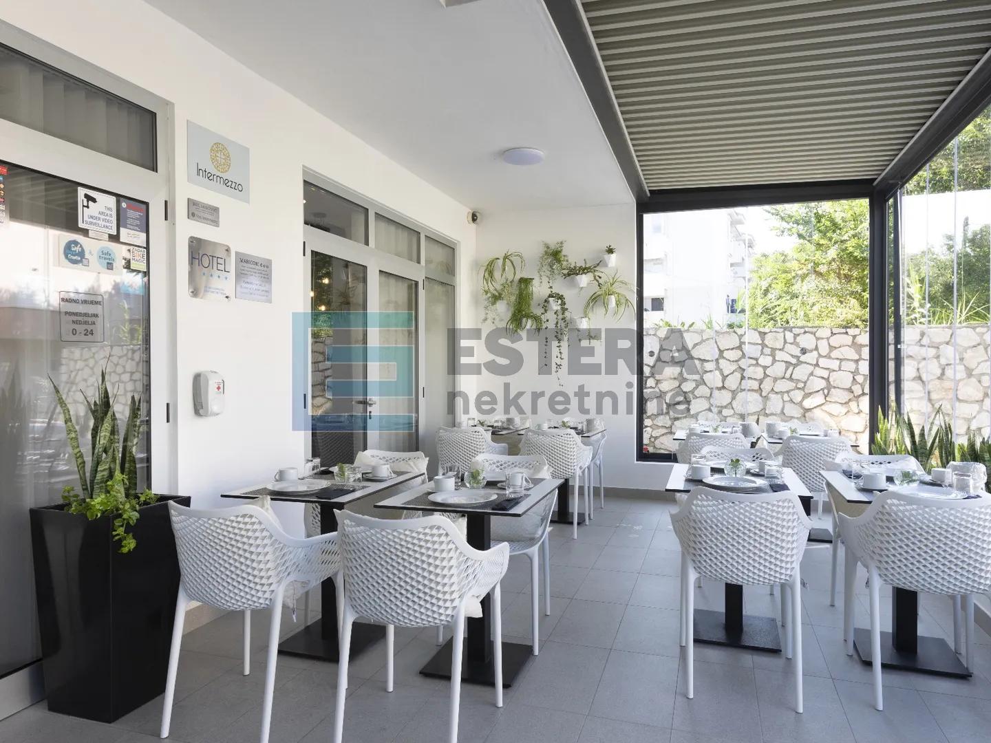 prodaja boutique hotel 18 soba, 4*, pag, pogled na more, 150 m od mora - slika 2