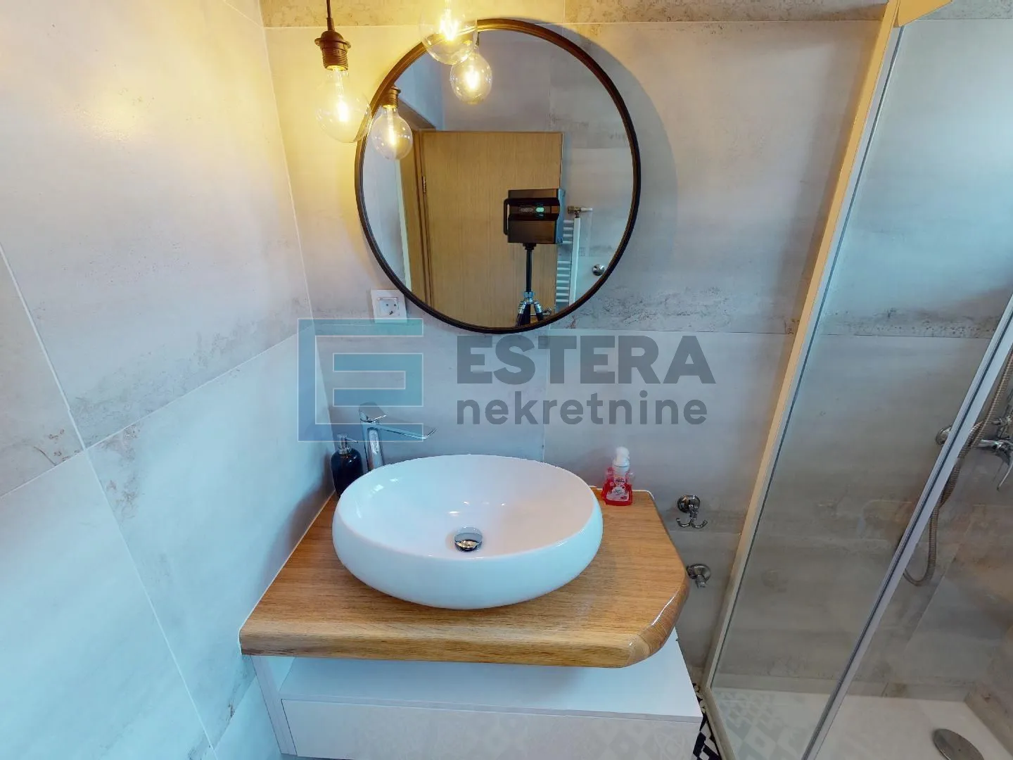kuća prodaja križevci 220 m2 - slika 13