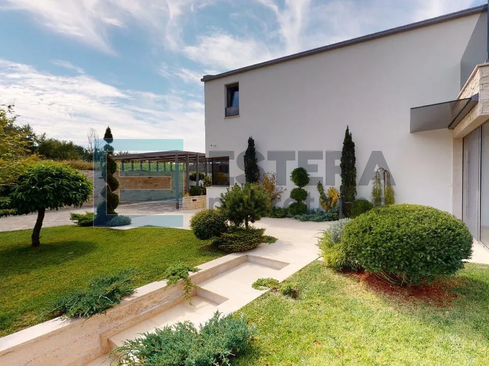 vila unutrašnjost istre 450 m2 - slika 21