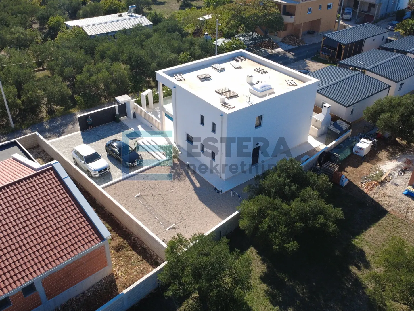 villa sa bazenom i pogledom na more prodaja - slika 29