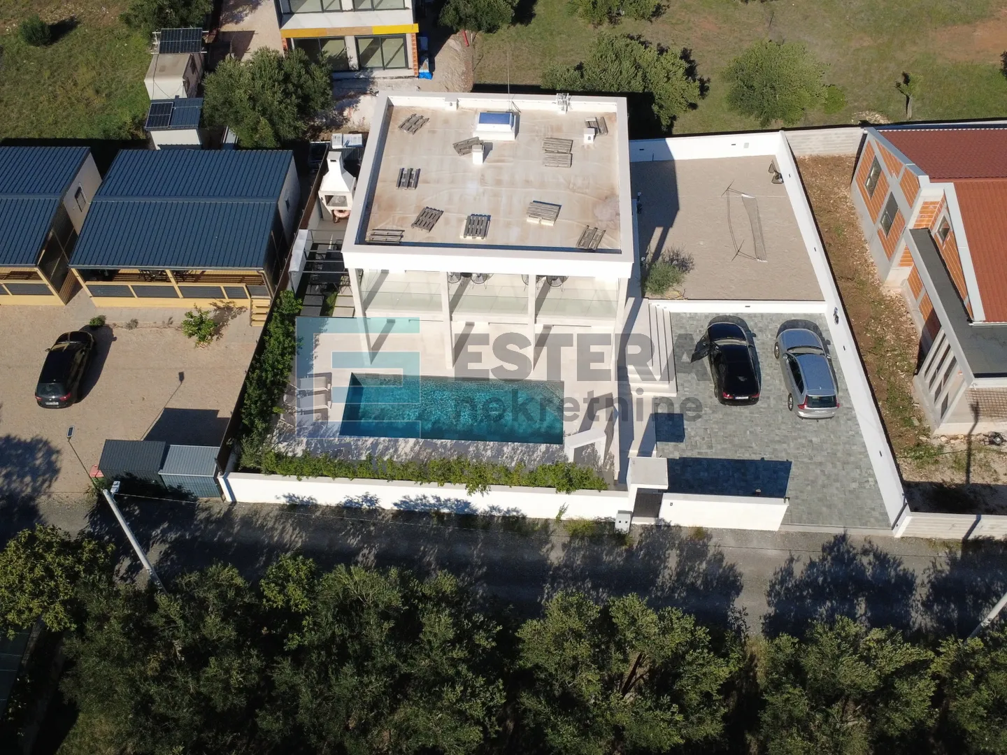 villa sa bazenom i pogledom na more prodaja - slika 32