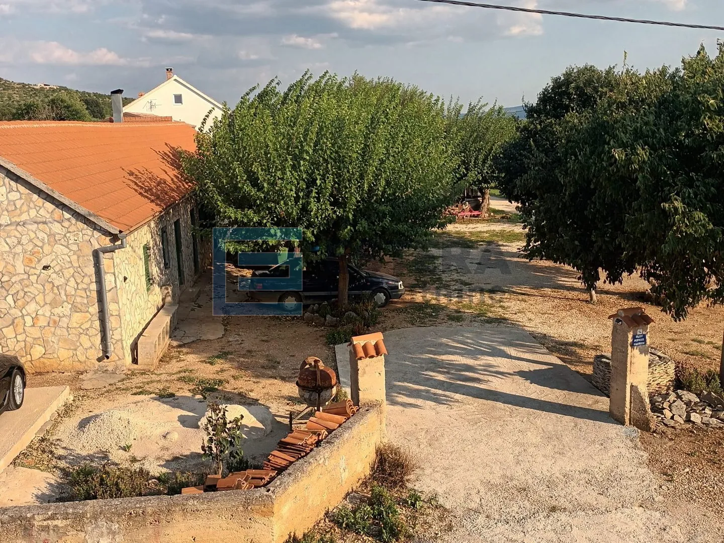 prodaja kuća sa bazenom nadin, 339 m2, imanje 45922 m2 - slika 5