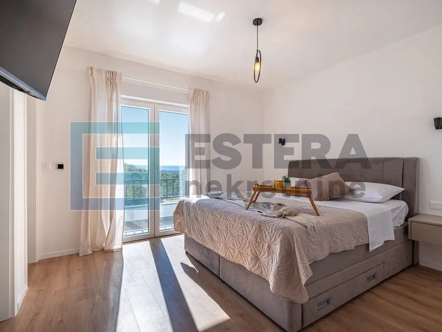 prodaja luksuzna vila sa bazenom, 300 m2, 5 soba, 6 kupaonica - slika 14