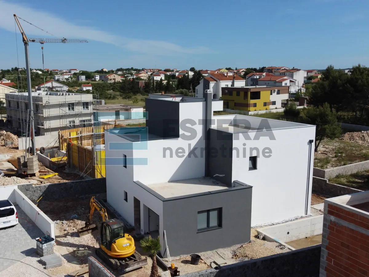 kuća s bazenom "b" prodaja vrsi 279,64 m2 - slika 5