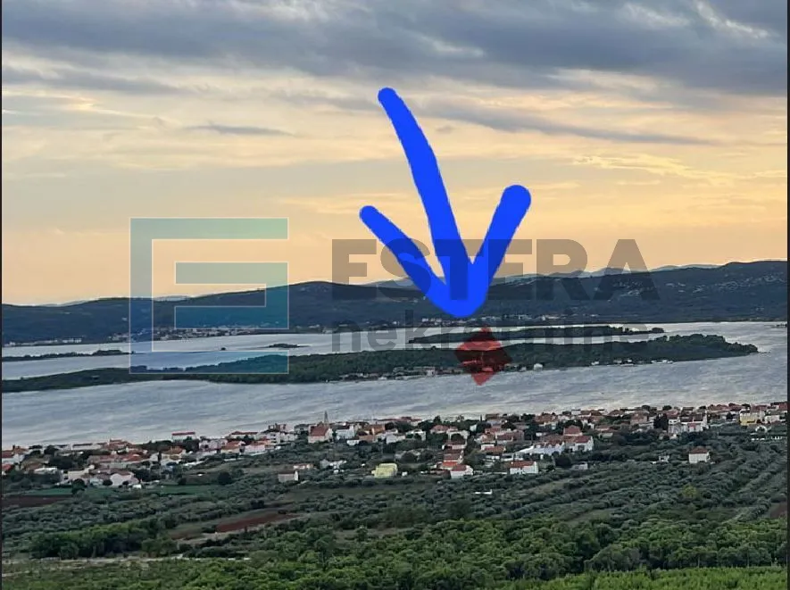prodaja građevinsko zemljište 3064 m2 na otoku, 200 m od mora - slika 3