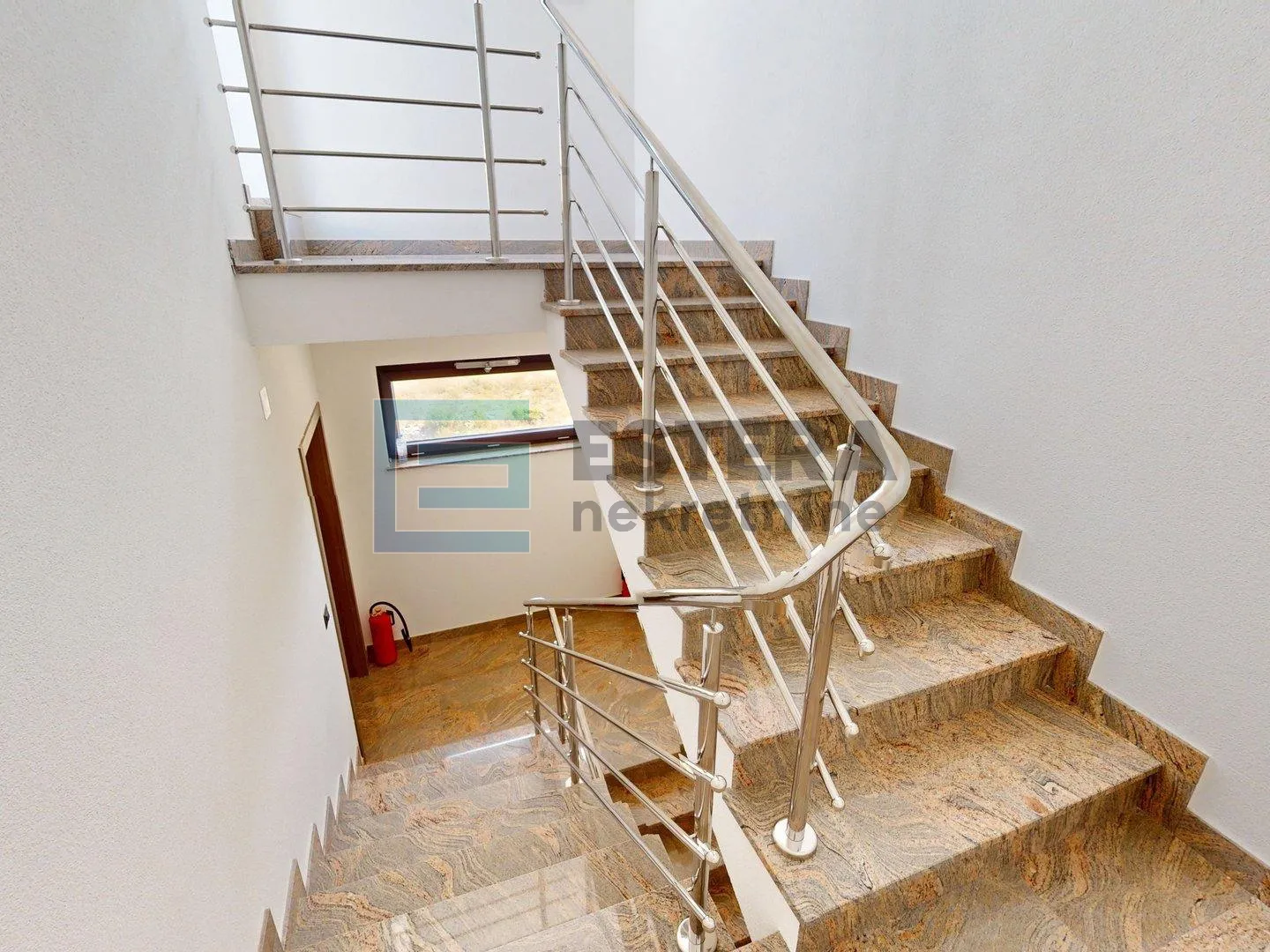 apartman prodaja sveti filip i jakov 177 m2 penthouse !!! - slika 16