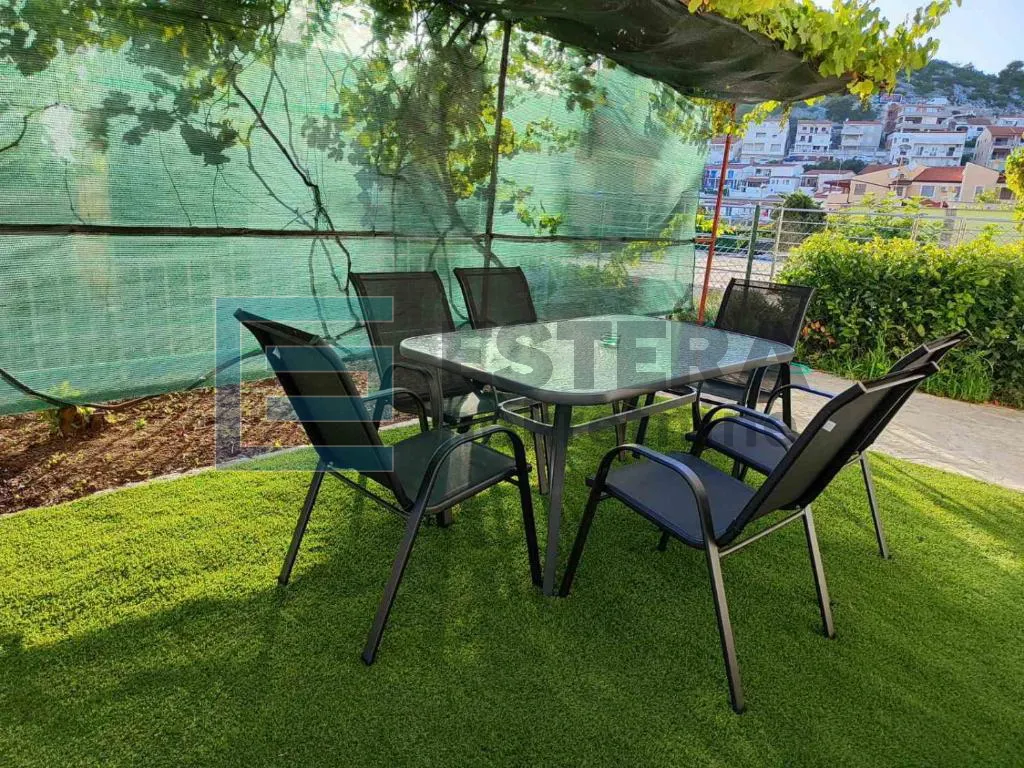 kuća prodaja 260 m2, 2 apartmana, terasa, parking, garaža, 50 m od mora - slika 5