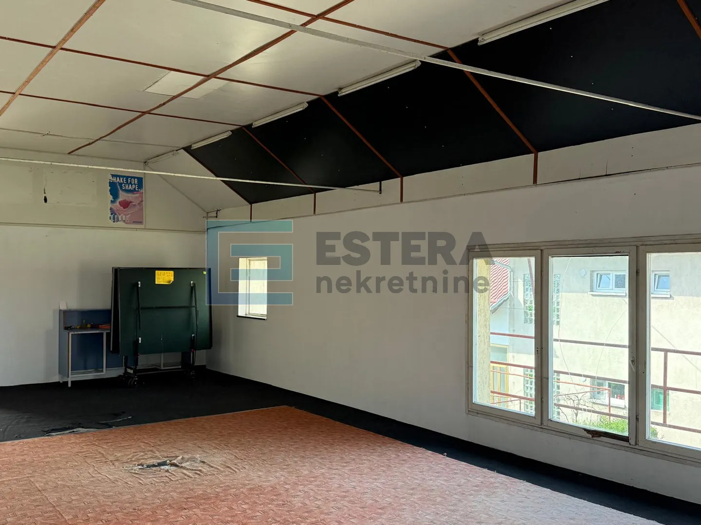 stambeno poslovna zgrade 600m2 prodaja caginec, zemljište 7430 m2 - slika 23