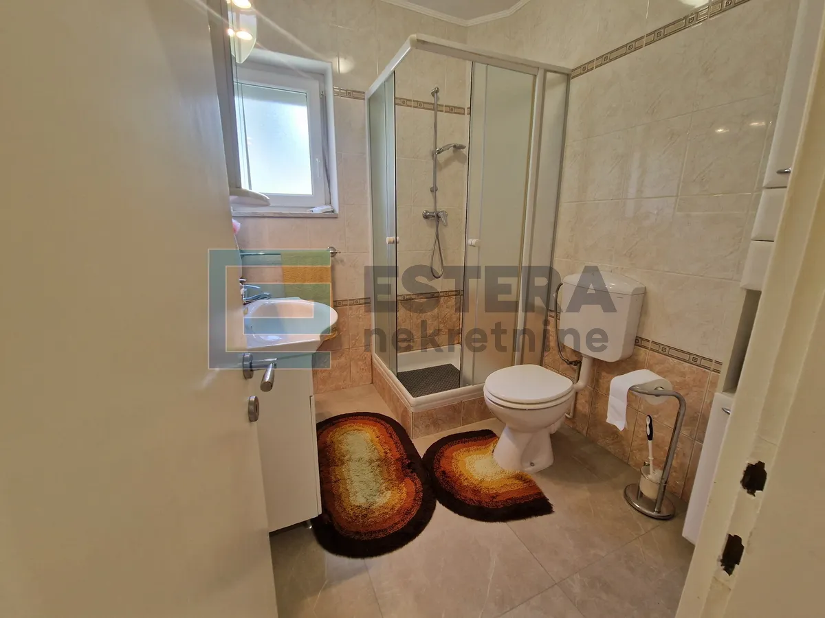 kuća 222 m2 + 82 m2 prodaja biograd na moru, kuća s garažom i pomoćnim objektom, - slika 31