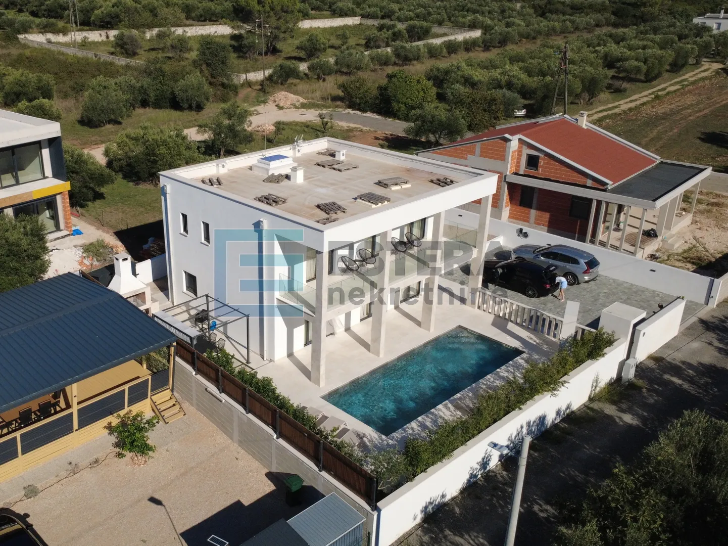 villa sa bazenom i pogledom na more prodaja - slika 3