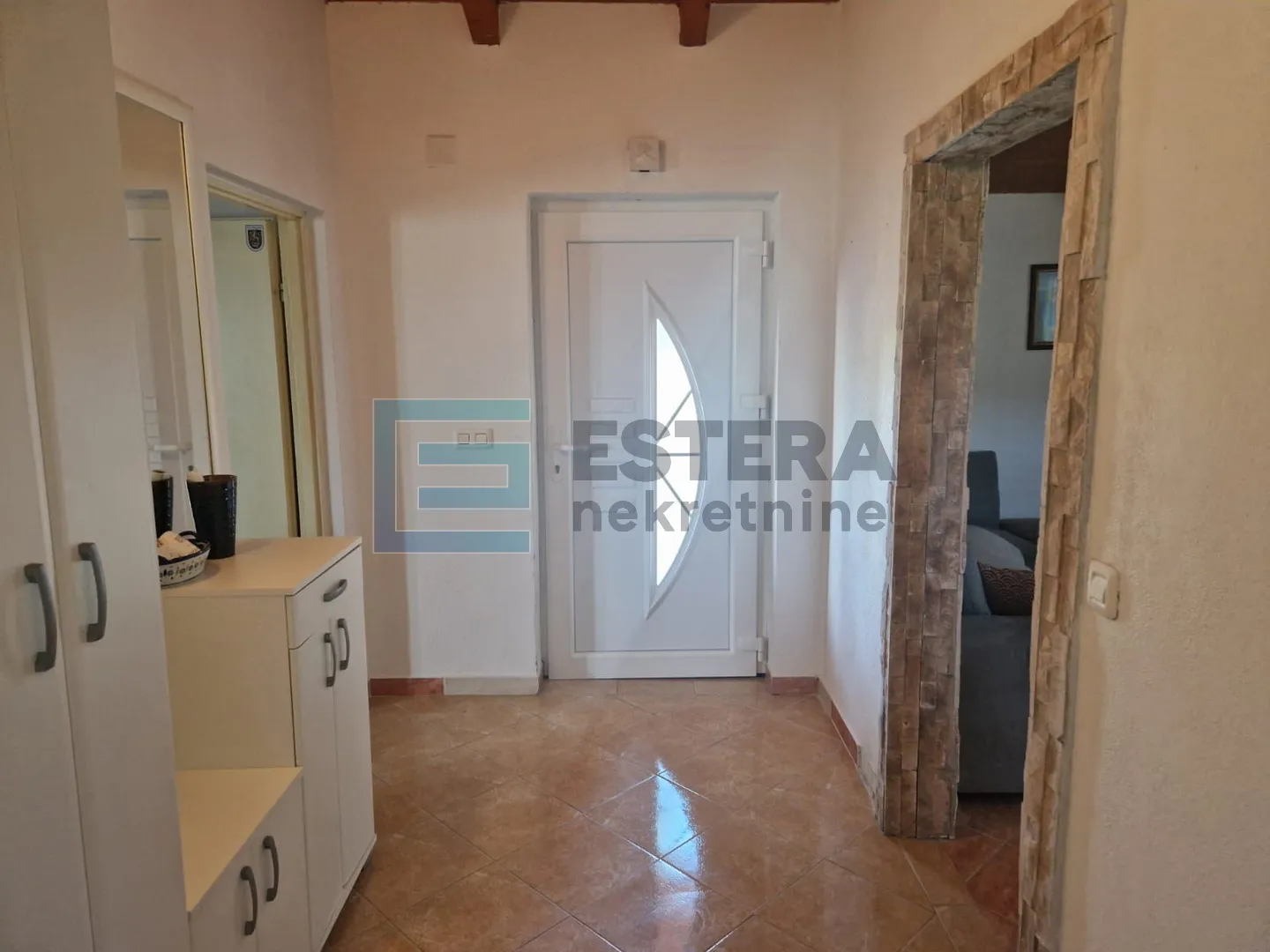kuća prodaja polača 160 m2 na 2396 građevinske parcele - slika 6