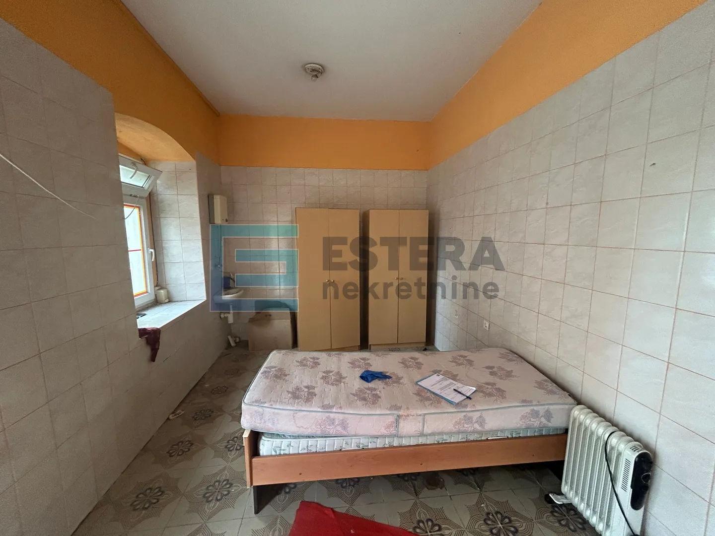 benkovac, centar poslovni prostori prodaja, 64 m2 + 19 m2 - slika 7