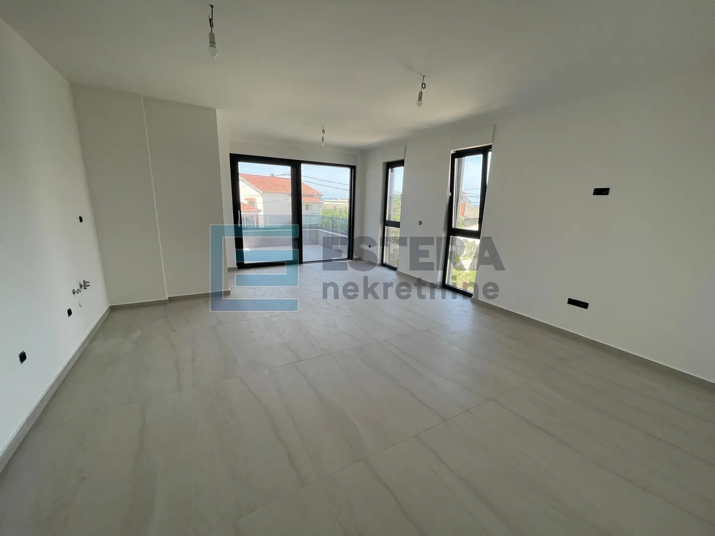 apartman 95 m2 prodaja diklo, zadar, 2. kat, 3s, 2 parkinga, 50 m od mora - slika 3