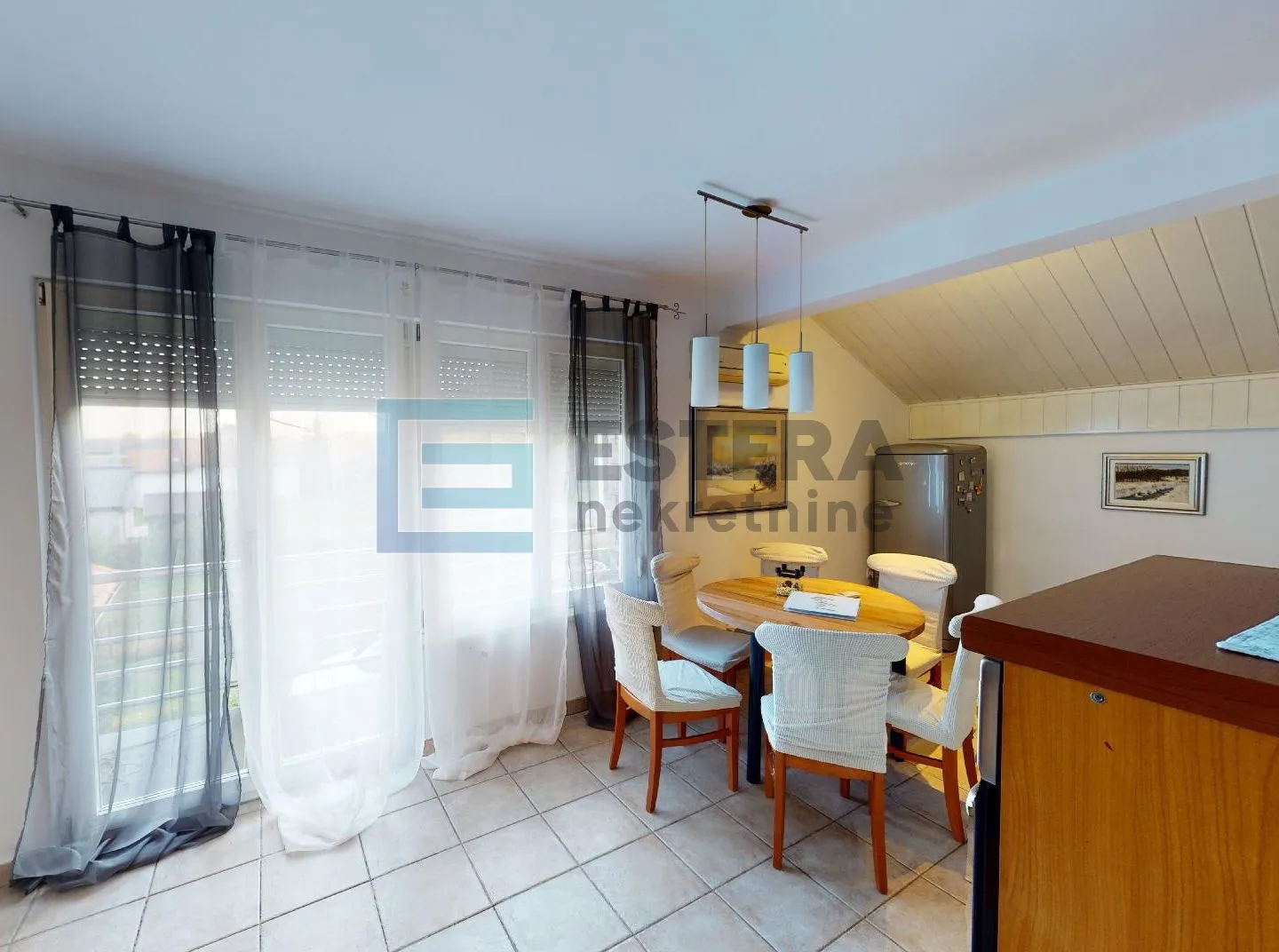 kuća prodaja križevci 220 m2 - slika 24