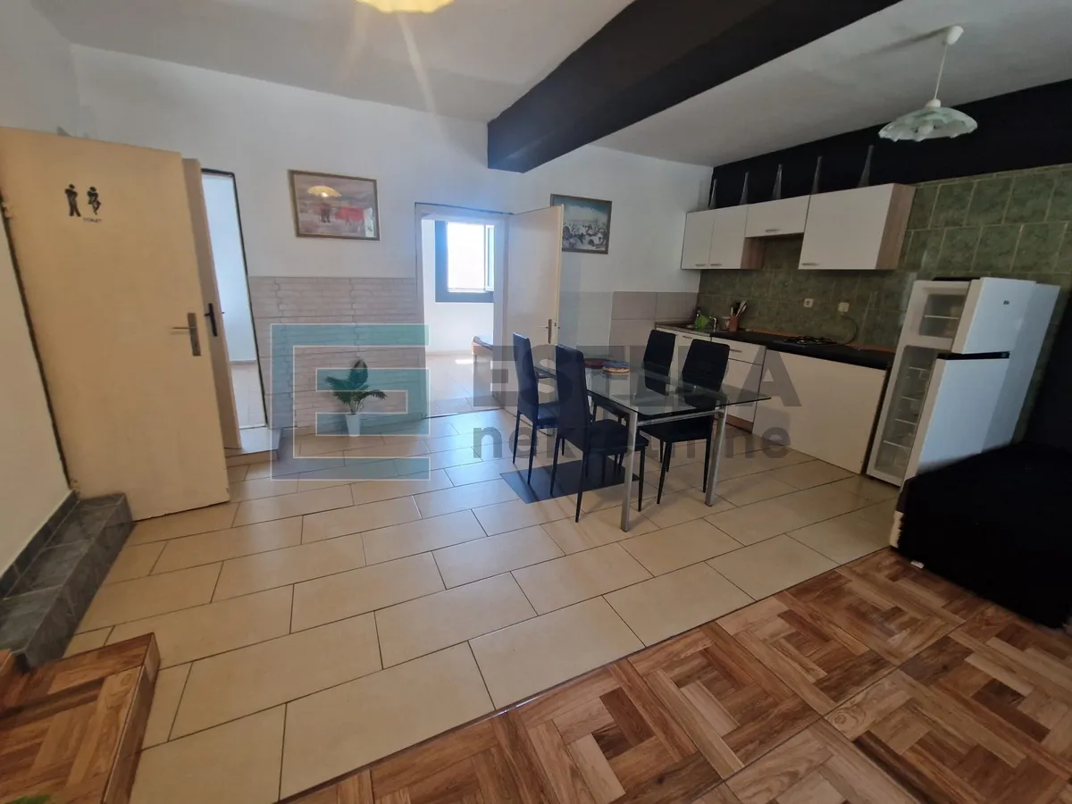 kuća 350 m2 prodaja donji karin, 2 stana i pomoćna zgrada s 2 apartmana - slika 37