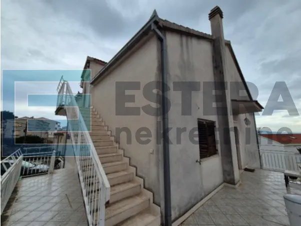 kuća sa 4 jedinice prodaja čiovo, 444 m2 - slika 4