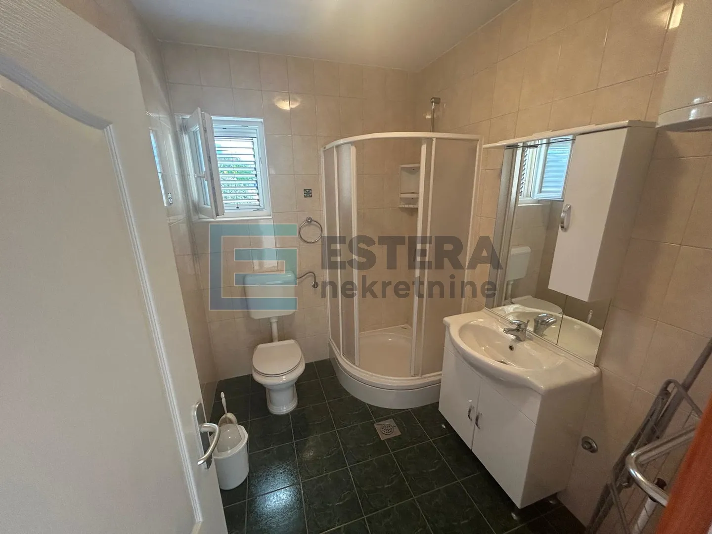 kuća prizemnica s 3 stambene jedinice, 307 m2 biograd n/m prodaja - slika 7