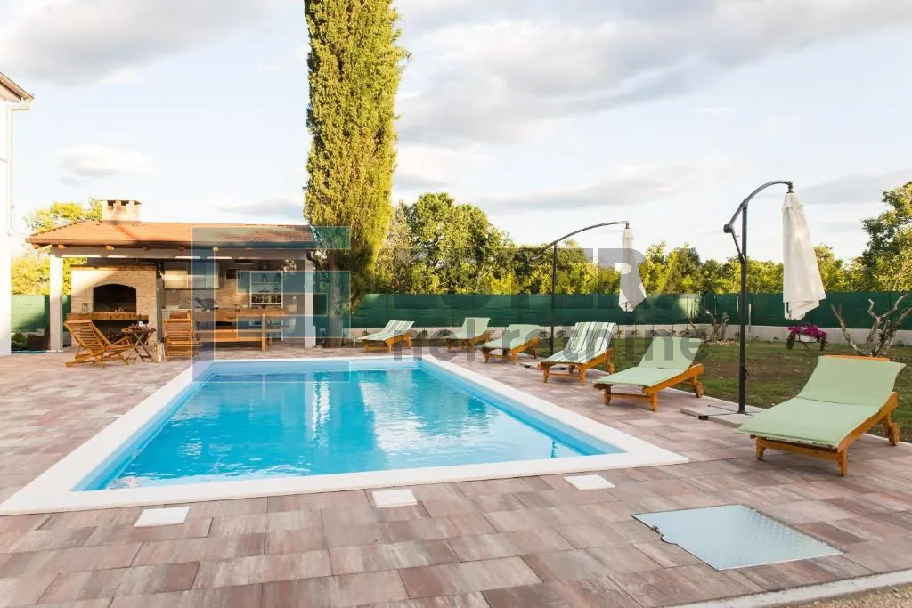 prodaja kuća za odmor 160 m2, perušić - slika 22