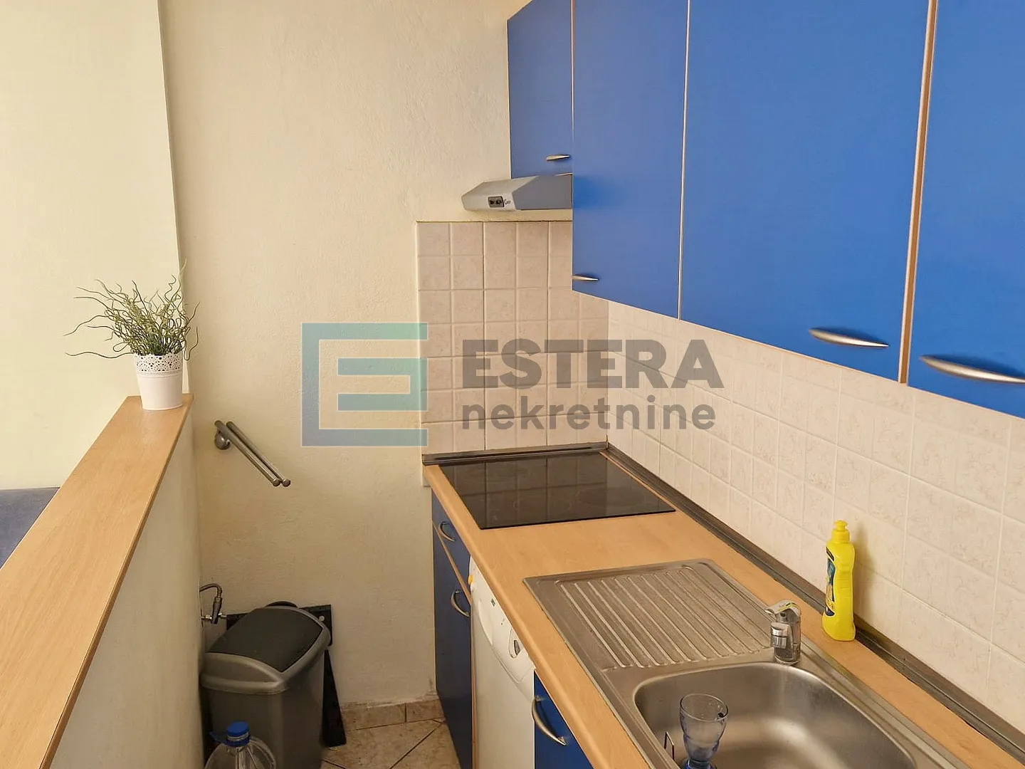 kuća prodaja vir, 4 apartmana, 148 m2, 60 m od mora - slika 8