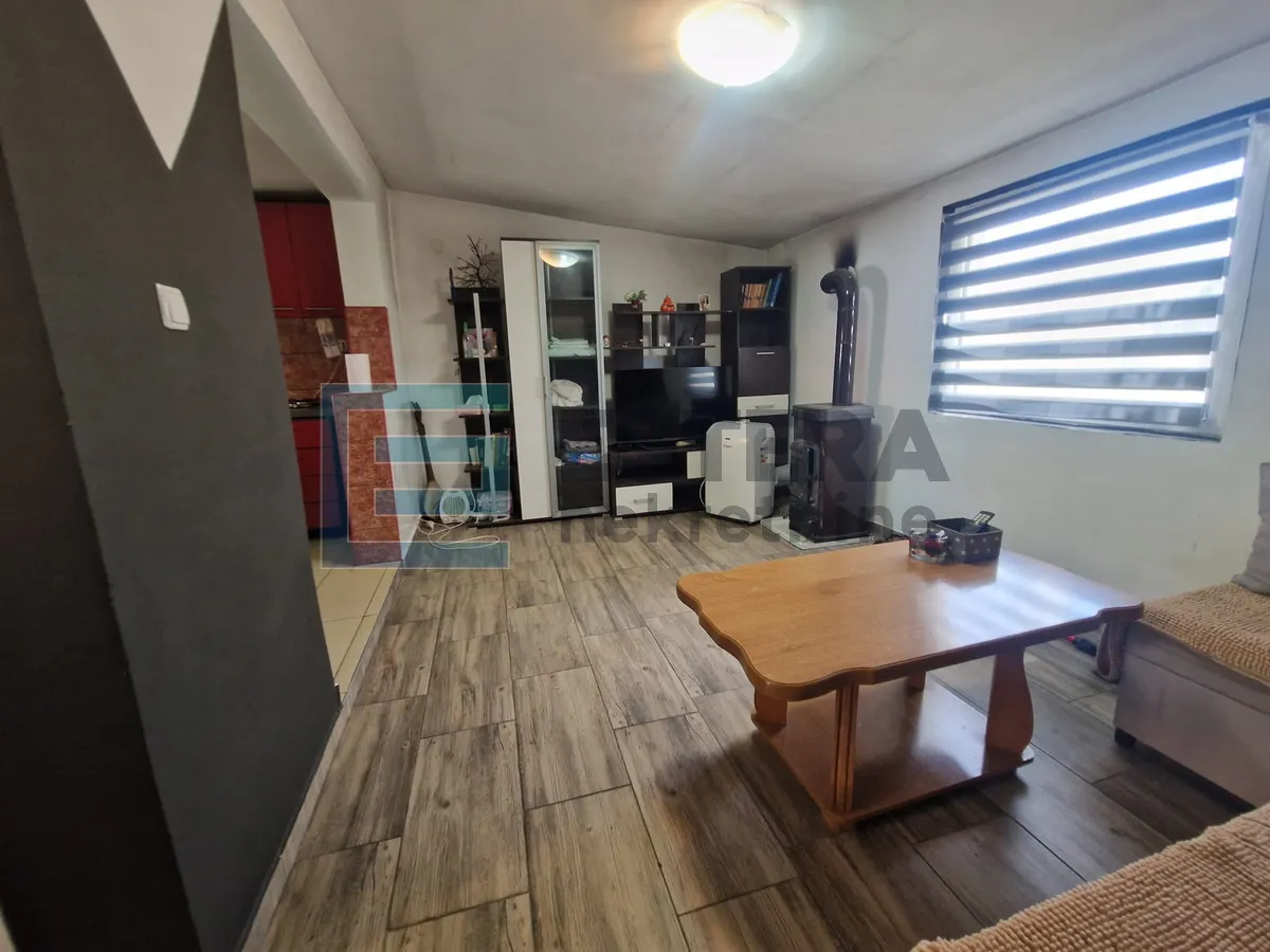 kuća 350 m2 prodaja donji karin, 2 stana i pomoćna zgrada s 2 apartmana - slika 23