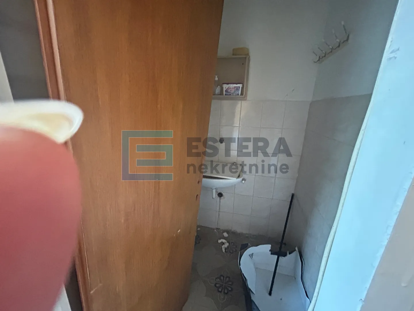 benkovac, centar poslovni prostori prodaja, 64 m2 + 19 m2 - slika 4