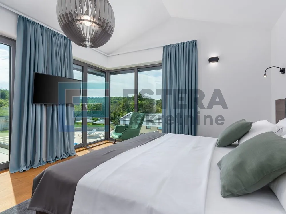 luksuzna kuća unutrašnjost istre 450 m2 - slika 25