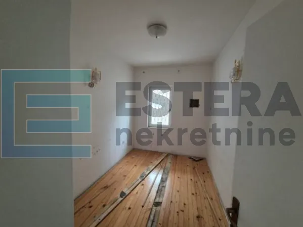 kuća sa 4 jedinice prodaja čiovo, 444 m2 - slika 19