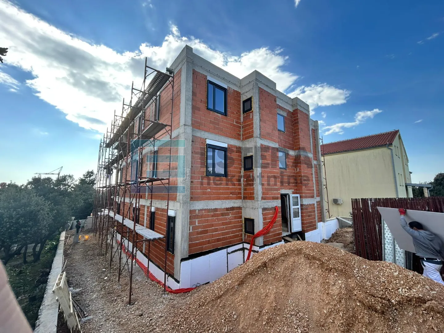 apartman 69 m2 prodaja novogradnja 3s, priz, zajednički bazen - slika 11