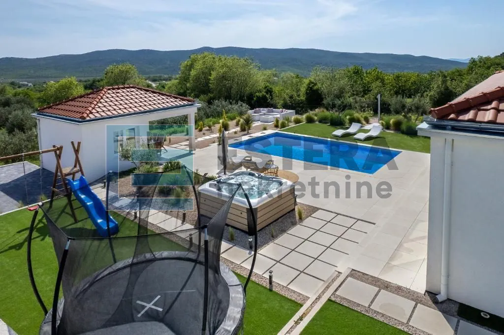 vila prodaja biogradsko zaleđe- odlična lokacija 120 m2, 859 m2 okuć. - slika 17