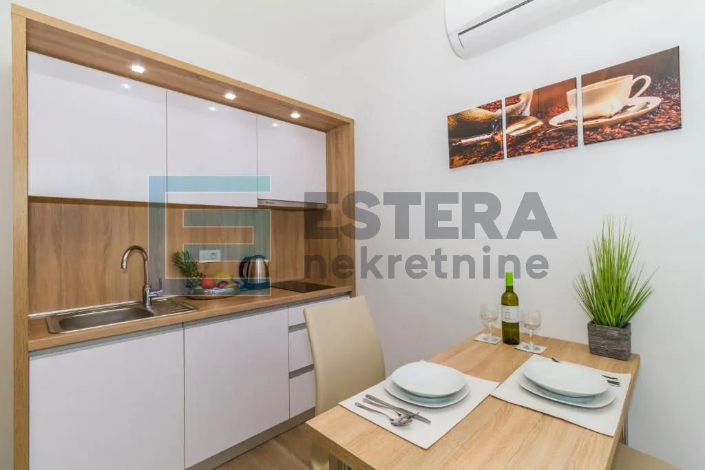 luksuzna villa 200 metara od mora biograd prodaja - slika 12