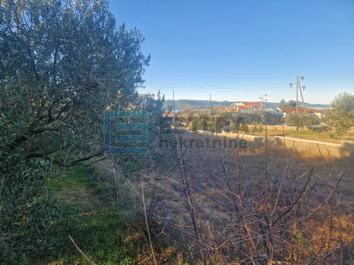 prodaja građevinsko zemljište 637 m2, 500 m od mora - slika 2