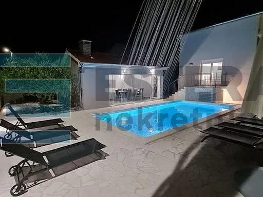 kuća s bazenom prodaja - polača !!! - slika 3
