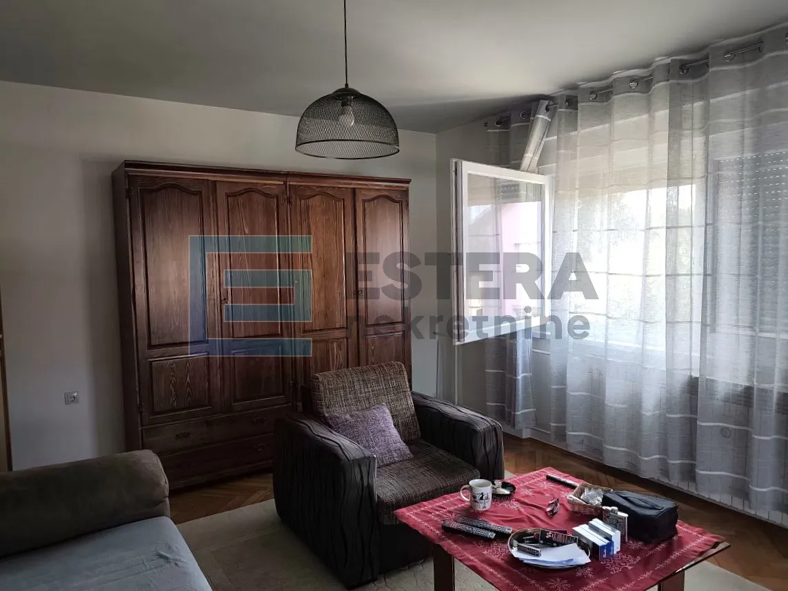 kuća katnica 340 m2 zbelava - slika 19