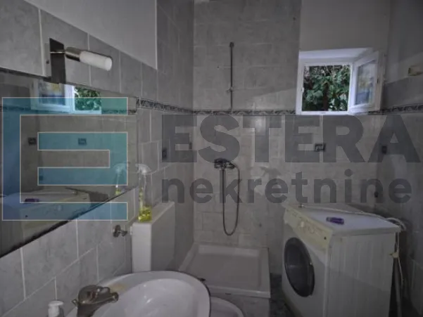 kuća sa 4 jedinice prodaja čiovo, 444 m2 - slika 11