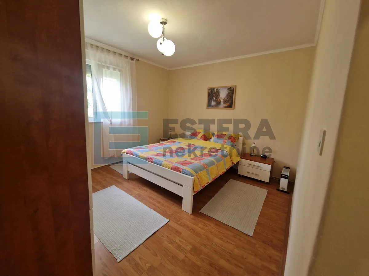 kuća 222 m2 + 82 m2 prodaja biograd na moru, kuća s garažom i pomoćnim objektom, - slika 30