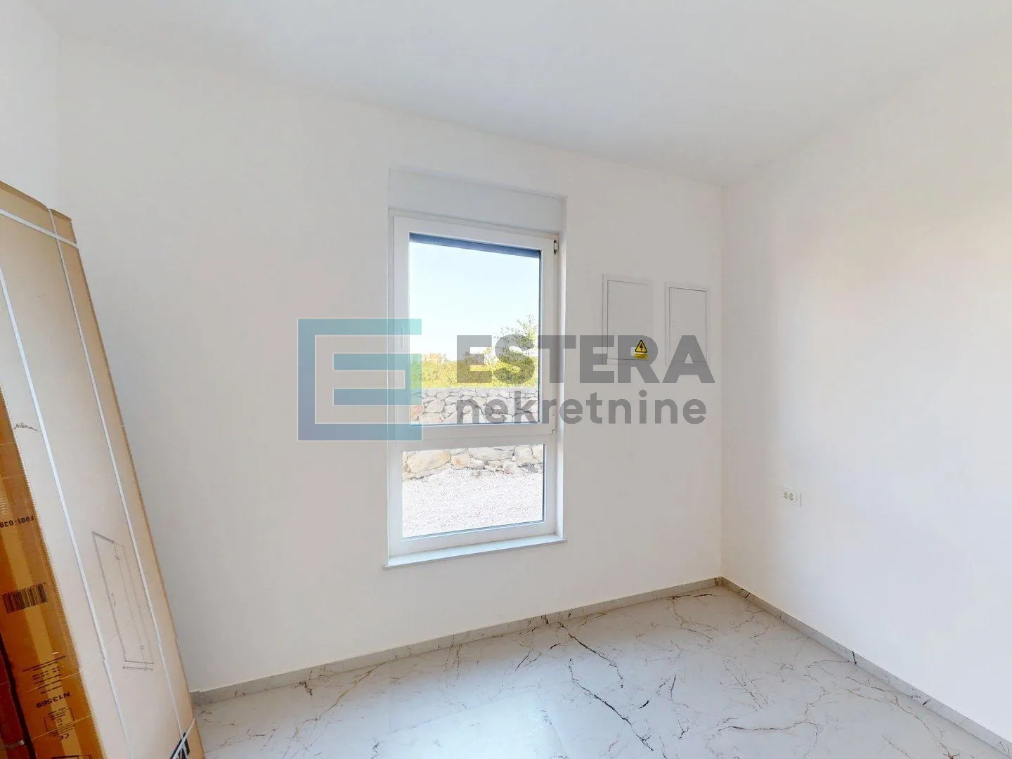apartman s bazenom - novalja - pogled na more! - slika 9