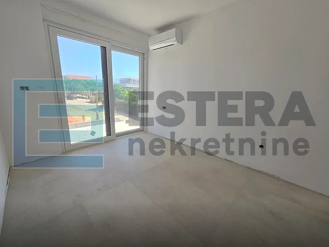 apartman prodaja vrsi, 120 m2, 4s, vrt, bazen, 2 parkinga - slika 14