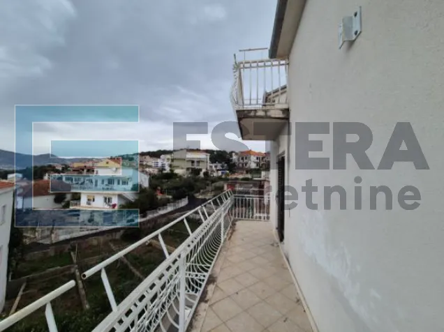 kuća sa 4 jedinice prodaja čiovo, 444 m2 - slika 28