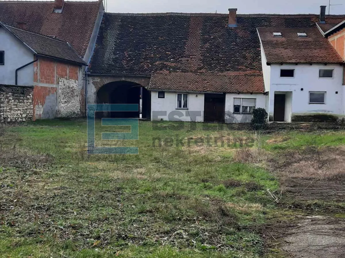 građevinsko zemljište prodaja 2486 m2 varaždin - centar - slika 2