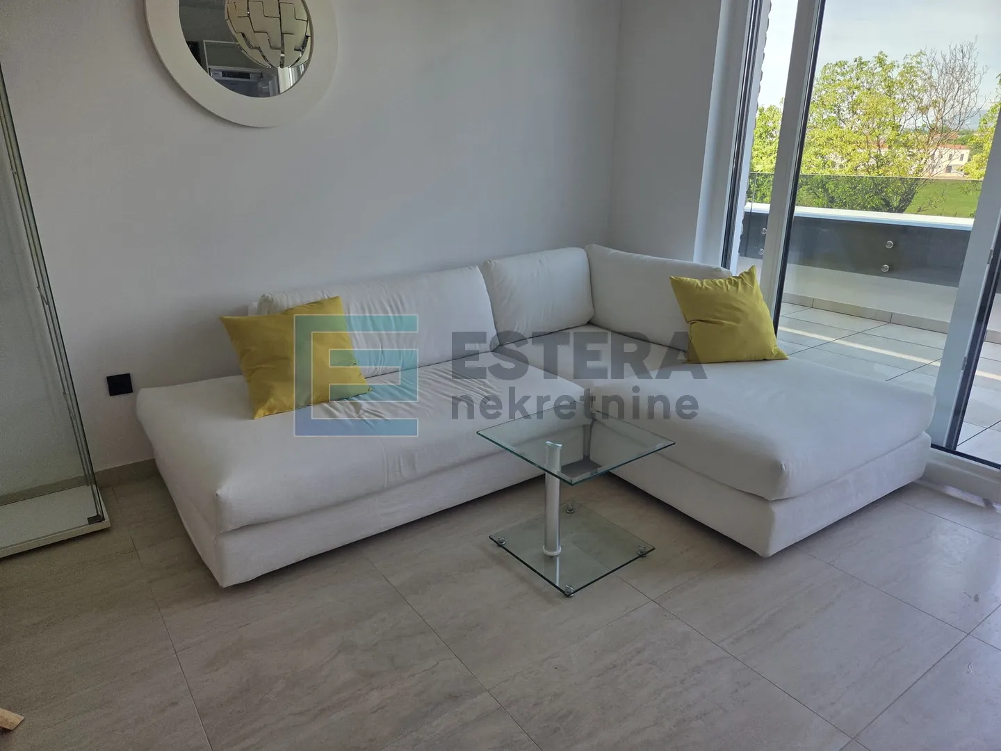 Stan 40 m2 NAJAM Otok 2s, 3. kat, lift, VPM, terasa - Zagreb